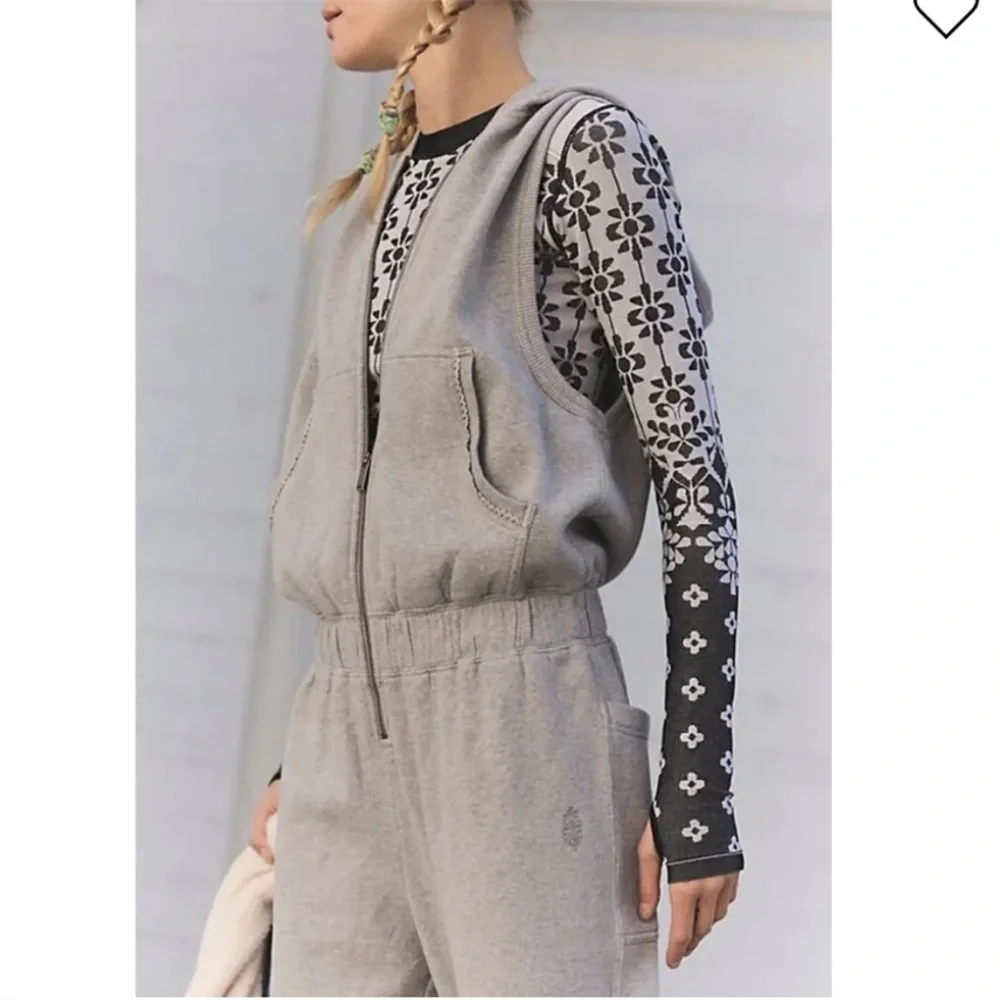 FREE PEOPLE MOVEMENT Set Go Onesie (grey)